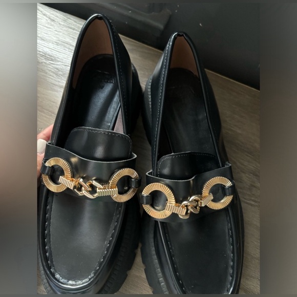 Zara Faux Leather Platform chunky Gold Chain moccasins sole loafers size 37 - Picture 6 of 7